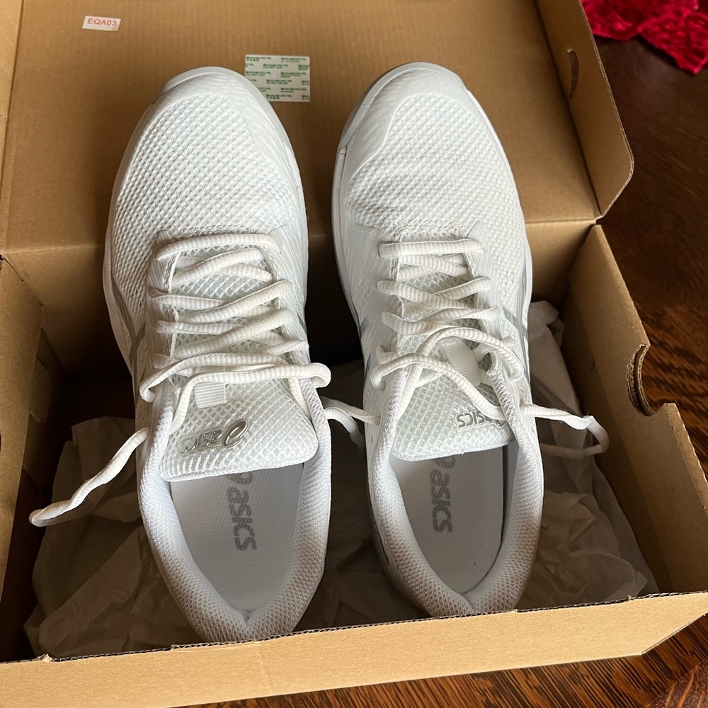 ASICS court/tennis shoe. Like new, worn indoors for pickleball 9 times.